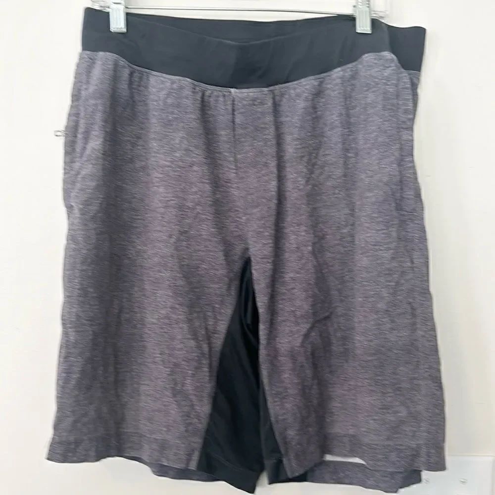 Lululemon The Linerless Men’s Shorts XL